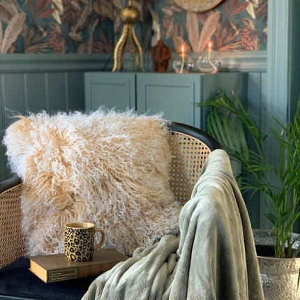 Fårskinnskudde | Sand | Lång lockig lugg | 45x45 cm Varm Sand